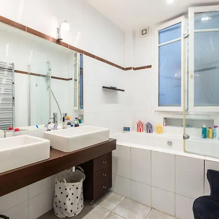 Spacious And Pleasant Nest 2 Steps From Montmartre شقة