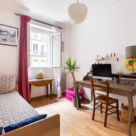 Apartamento Spacious And Pleasant Nest 2 Steps From Montmartre París